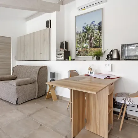 Les Cyclamens- Les Oliviers Saint-Raphaël